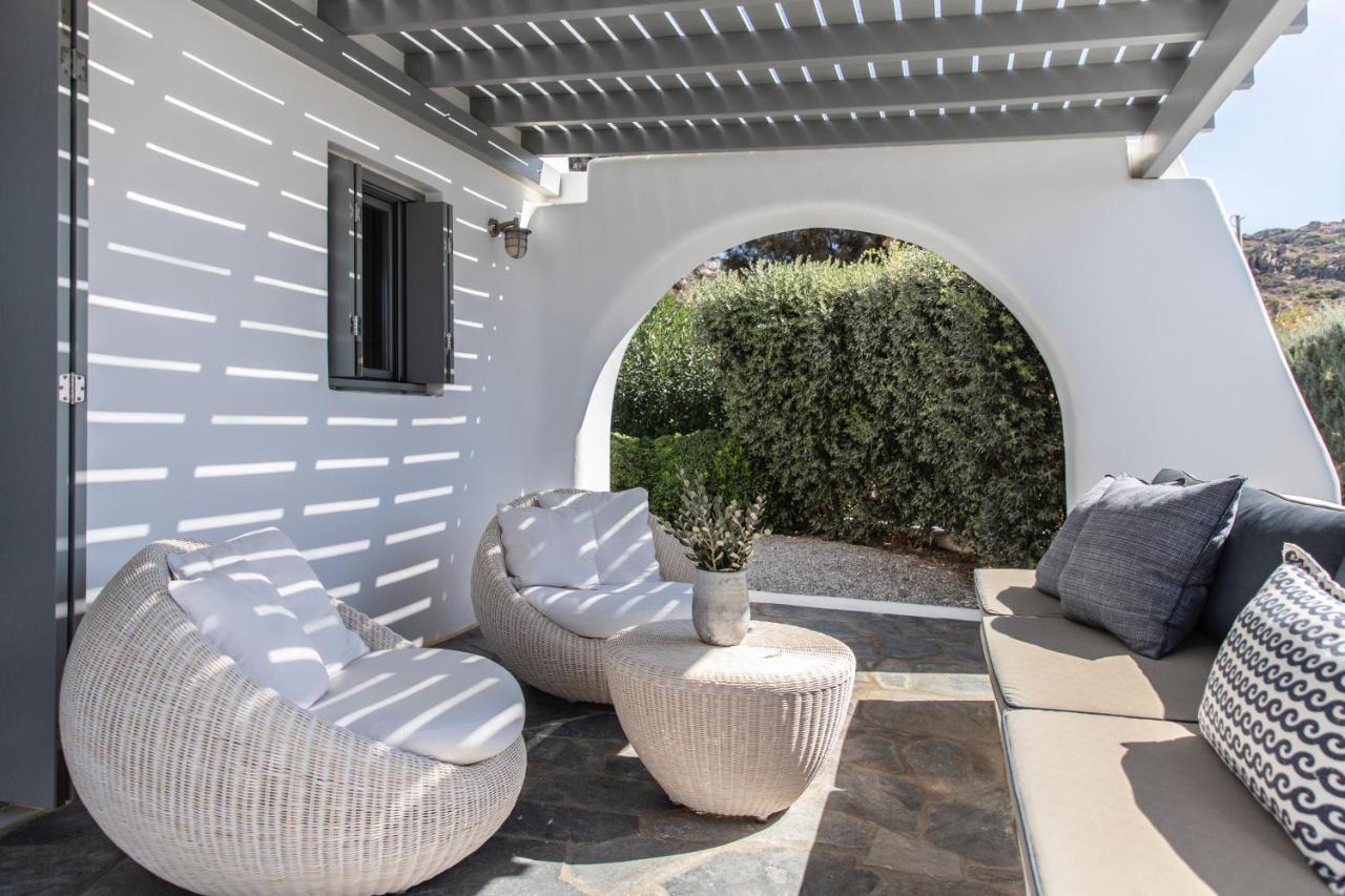 Aqua Breeze Villas On The Beach Plaka  Exterior photo