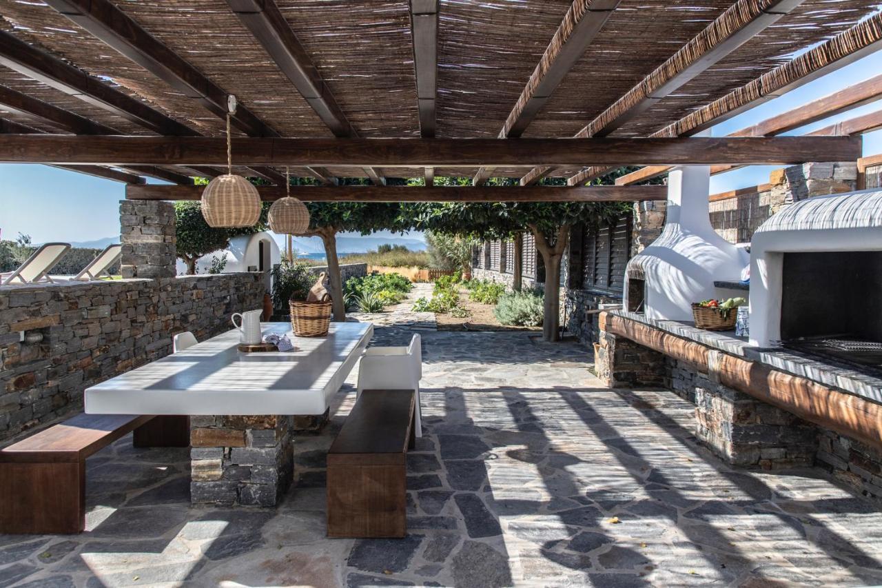 Aqua Breeze Villas On The Beach Plaka  Exterior photo
